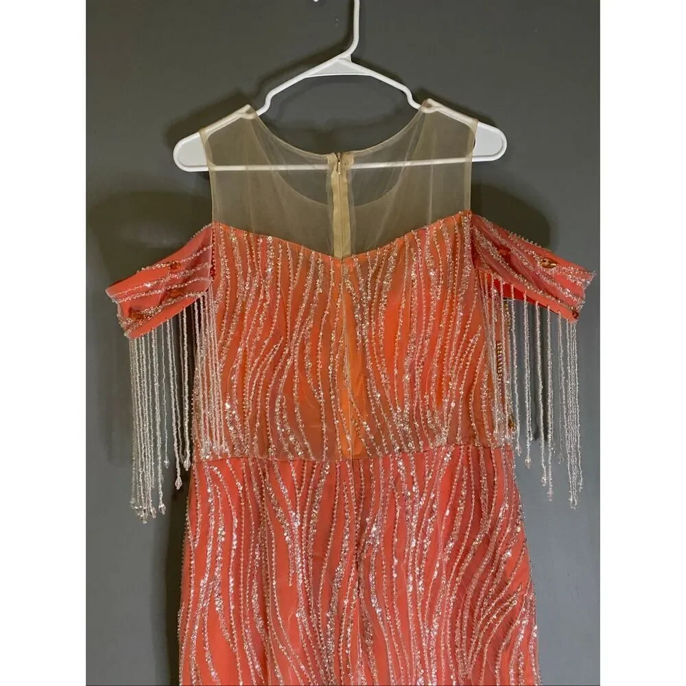 Sheer Overlay Sequins Bead Embellishments Illusion Neckline Dress 112x151CM